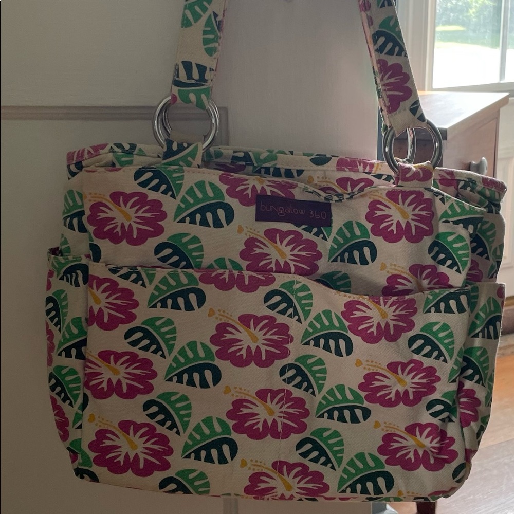 Bungalow 360 handbag, minimally used, great condition
